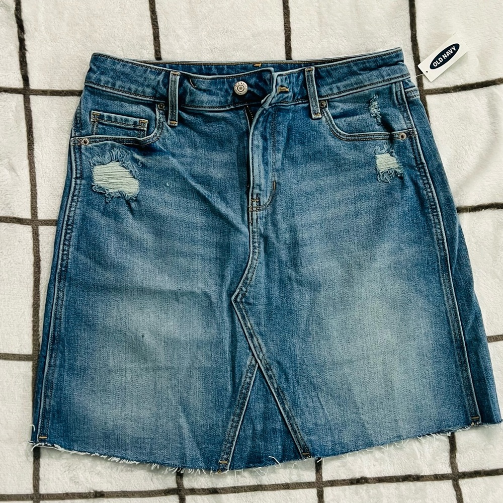 NWT Old Navy Women’s Jean Skirt size 6